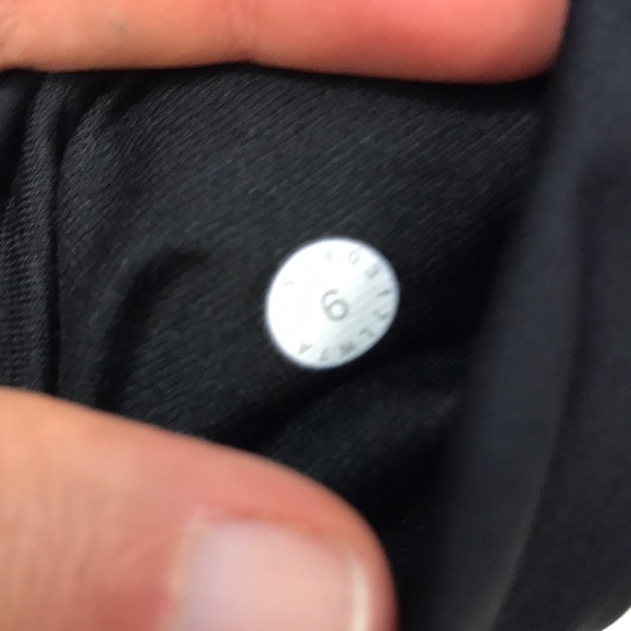 NWT Lululemon Break Free Tight Culture Clash Short - Picture 7 of 9